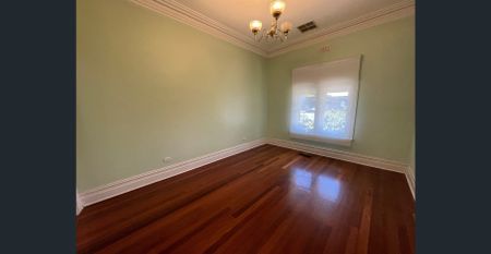 LOVELY UPDATED FAMILY HOME - Photo 2