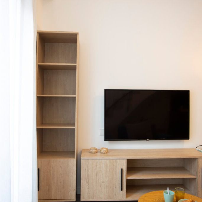 Dúplex Amueblado de 3 Habitaciones en Valencia - Photo 1