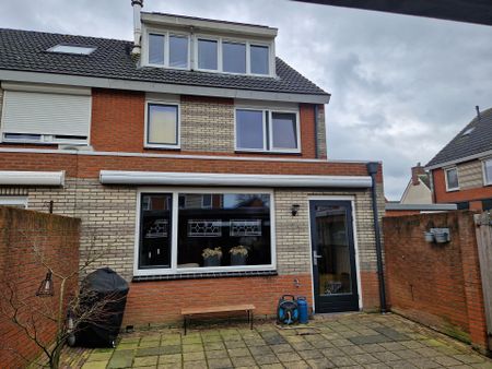 Verhuurd: Lindenstraat 19, 3752 CM Bunschoten-Spakenburg - Photo 4