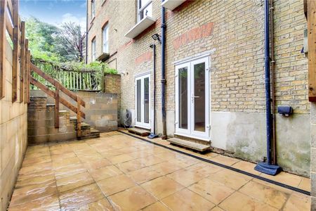 2 Bed Maisonette, London Road, SE23 - Photo 5