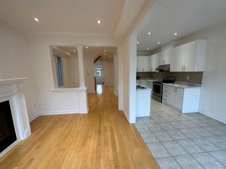 For Lease - 34 Vanderpool Crescent Unit# Upper Level, Brampton, Ontario - Photo 2