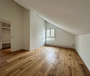 "Kernsaniert 2024 - neuwertige moderne 2.5-Zimmer-Maisonette-Dachwo... - Photo 6
