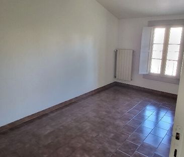 AVIGNON IM 744 AVEC PLACE DE PARKING DANS GARAGE COMMUN, - Photo 4