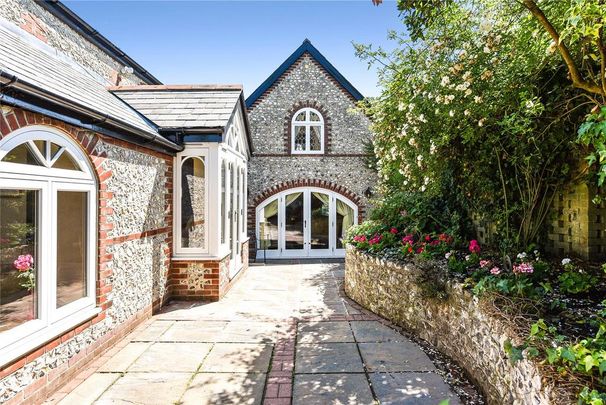 3 bedroom house to rent - Photo 1