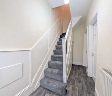 To Let – Stamford Road, Birkdale – Three Bedroom Semi - Photo 3