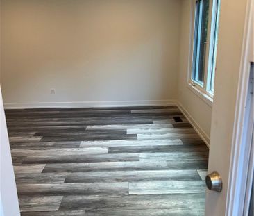 80 DELAWANA Drive, Hamilton, Ontario, L8E1G4 - Photo 1