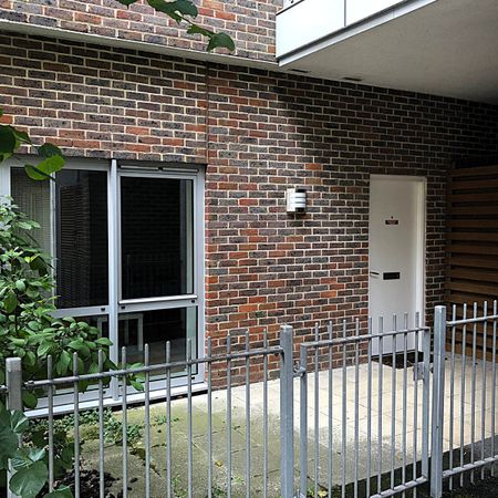 1 bedroom studio apartment to rent - Photo 4