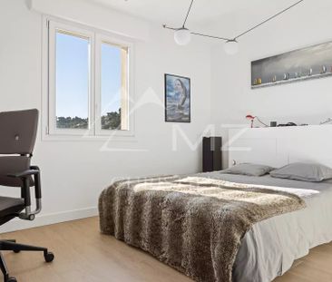 MOUGINS - Domaine fermé, vue collines et village - Photo 6