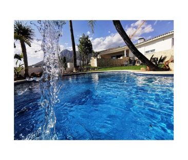 7 room luxury House for rent in Marbella, Spain - Photo 3