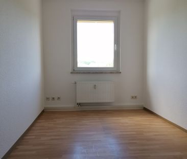 Familienfreundliche 3-Raum-Wohnung mit Wanne - Foto 1