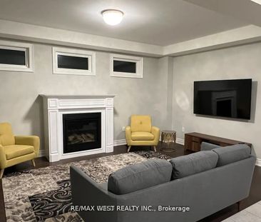 For Lease - 65 Port Royal Avenue, Vaughan, Ontario - Photo 3