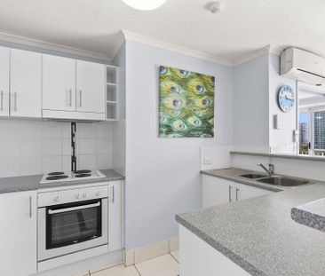 Beachside Bliss: Modern 1-Bedroom Apartment in the Heart of Surfers... - Photo 3