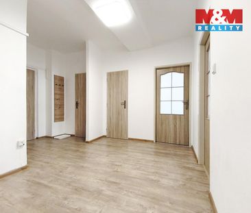 Pronájem bytu 2+1 70 m², náměstí Jiřího z Lobkovic 2459, Praha - Фото 3
