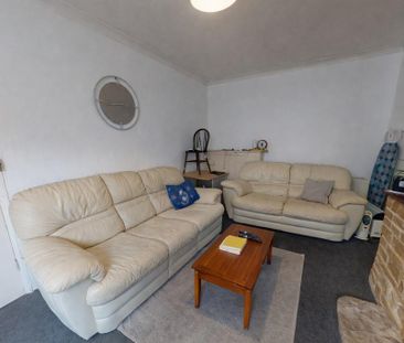 7 bedroom semi-detached house to rent - Photo 2