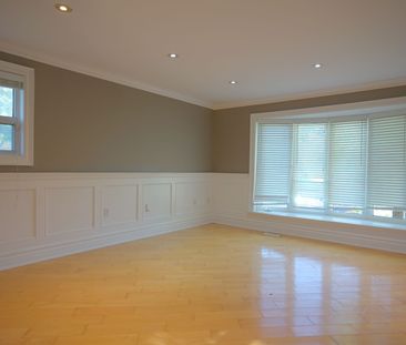 For Lease - 7 Waterbury Drive Unit# Main, Toronto, Ontario - Photo 4