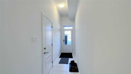 For Lease - 37 Saigen Lane, Markham, Ontario - Photo 3