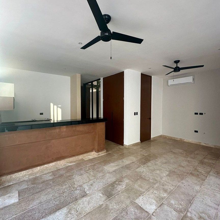 Hermoso Town House en renta en Temozón - Photo 1