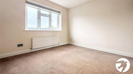 5 bedroom detached house to rent - Photo 3