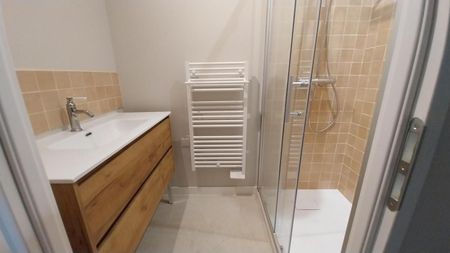 Location Appartement 3 pièces 53m² DAX 40100 - Photo 2
