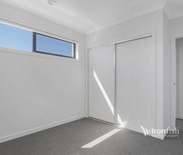 DREAM HOME IN CRAIGIEBURN!! - Photo 3