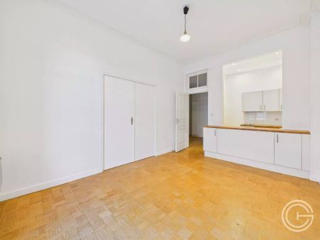 3 PIECES VIDE - 22 MARECHAL JOFFRE - NICE CARRE D'OR - Photo 4