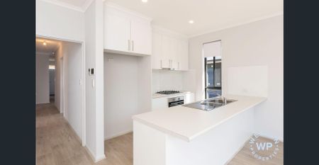 COZY HOME IN GREAT LOCATION - Photo 3