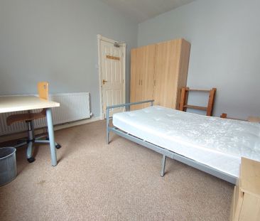 Holland Street, Fairfield. - Photo 6