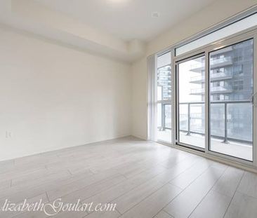 38 ANNIE CRAIG DRIVE - WATERS EDGE CONDOS - 1 BEDROOM+DEN W/PARKING - Photo 1