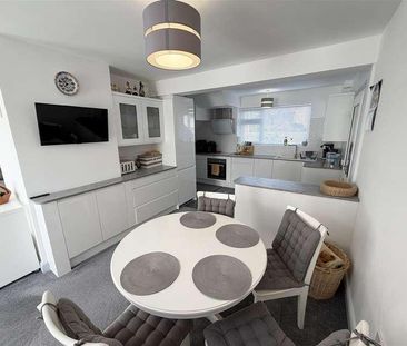 Kings Drive, Thingwall, Wirral, CH61 - Photo 6