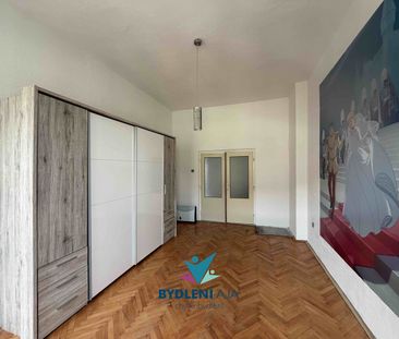 Pronájem bytu 4+1 143 m² - Фото 1