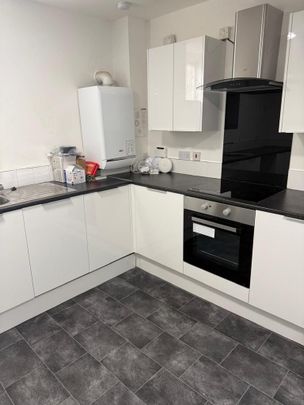 1 bedroom in a house share to rent - Photo 1