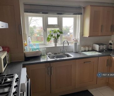 2 bedroom maisonette to rent - Photo 3