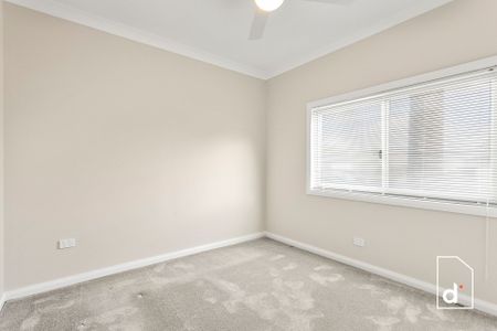 Fresh, Modern And In Fairy Meadow - Photo 2