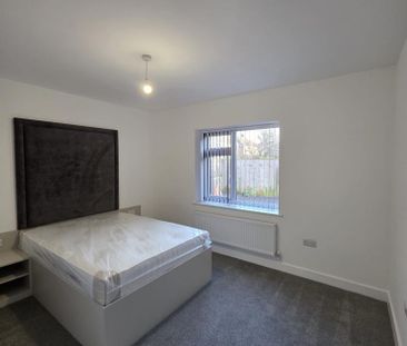 1 bedroom house of multiple occupation to rent - Photo 4