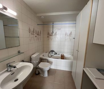 Appartement te huur - Photo 1