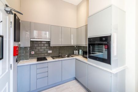 Studio to rent - Photo 3