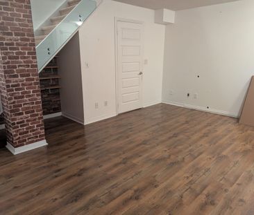 For Lease - 215 Queen Street Unit# 221, Brampton, Ontario - Photo 2