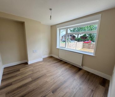 3 bedroom end of terrace house to rent - Photo 1