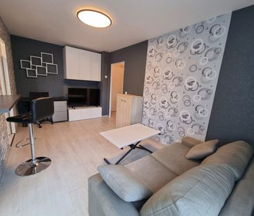A LOUER - F2 MEUBLÉ + BALCON + PARKING - Photo 1