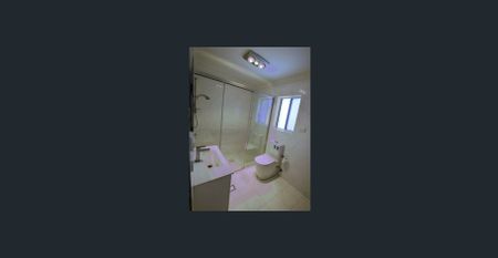 Sleek and private granny flat - Photo 3