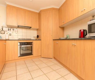 Three Bedroom House - Photo 2