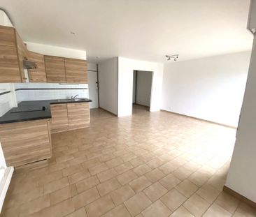 Location Appartement 2 pièces 47m² ROMANS SUR ISERE 26100 - Photo 2