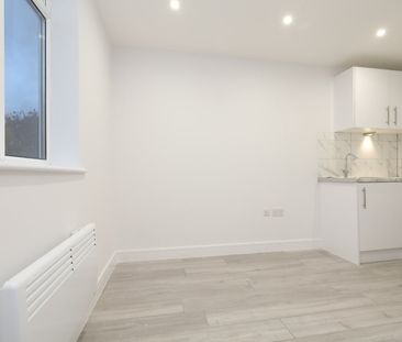 Studio Flat, Graham Rd, HA3 - Photo 6