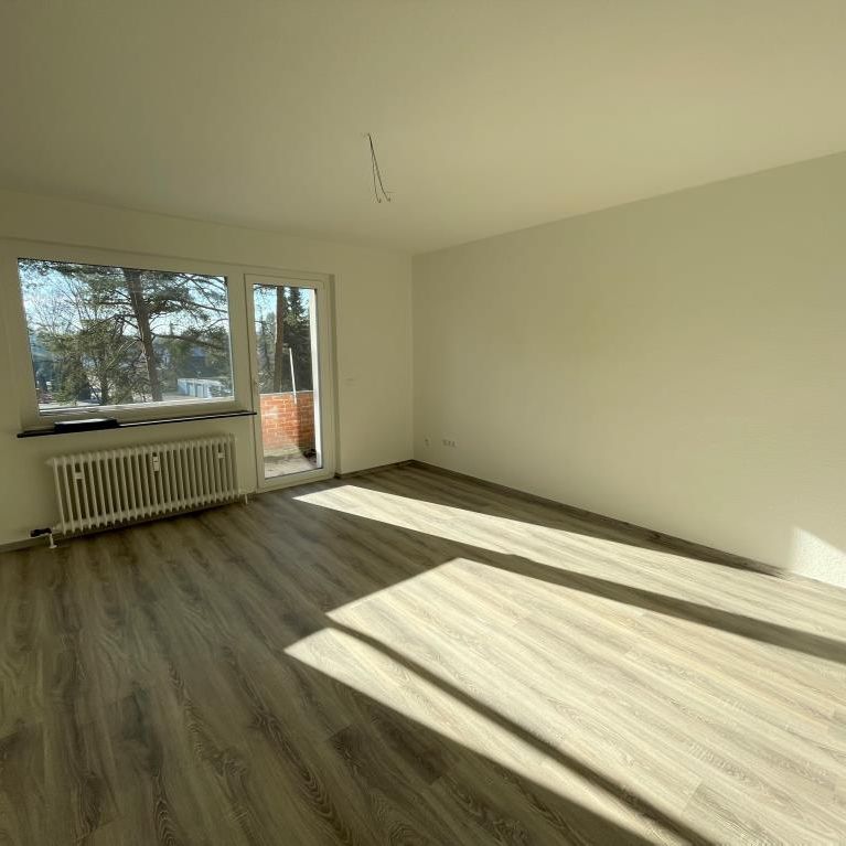 Helle 3-Zimmer-Etagenwohnung in Hambühren mit Balkon! - Photo 1