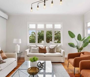 4 Bedrooms Mount Eden - Photo 1
