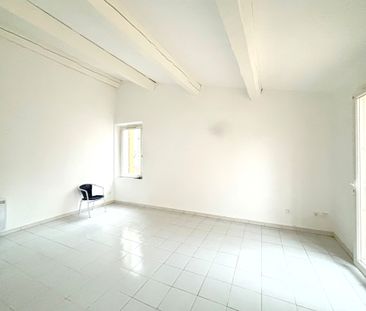 Location Appartement 3 pièces 66m² CASSIS 13260 - Photo 2