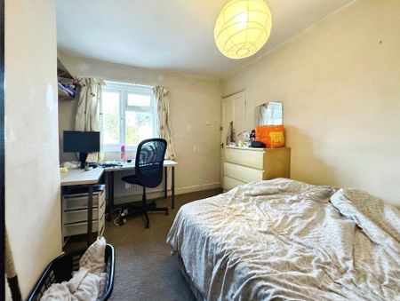 4 bedroom terraced house to rent - Photo 2