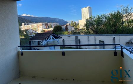 Location Appartement 2 pièces 28m² ECHIROLLES 38130 - Photo 5