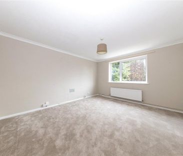 2 bedroom maisonette to rent - Photo 2