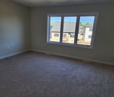 For Lease - 3160 searidge Street, Severn, Ontario - Photo 4